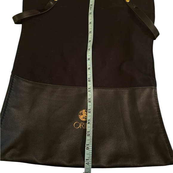 Oribe Elegant Black and Gold Tote - Picture 9 of 11